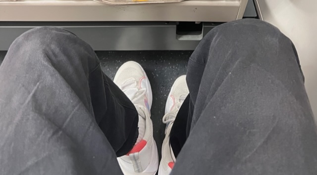 不知道坐对位置没